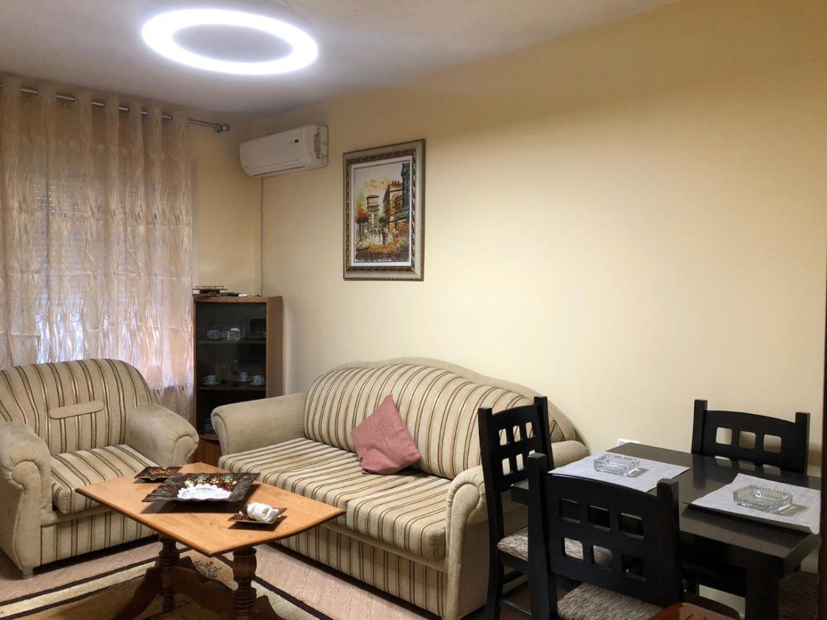 Mea Centre Apartment Shkodër エクステリア 写真